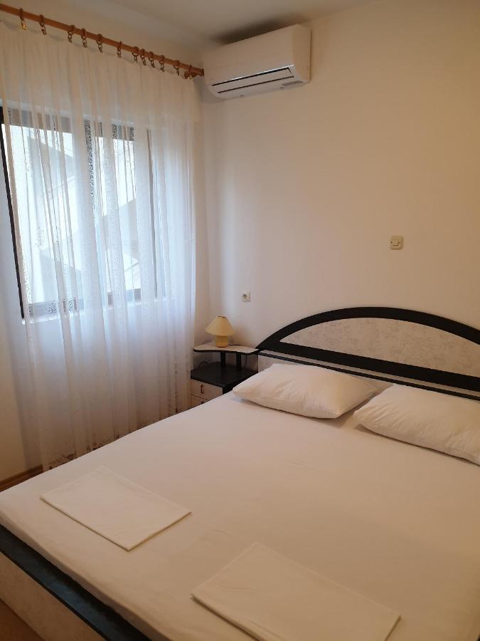 Triple Room Metajna 4120F Ngoại thất bức ảnh